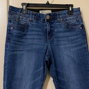 DEMOCRACY skinny jeans size 10.